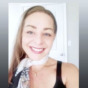 Meet your Posher, Tina